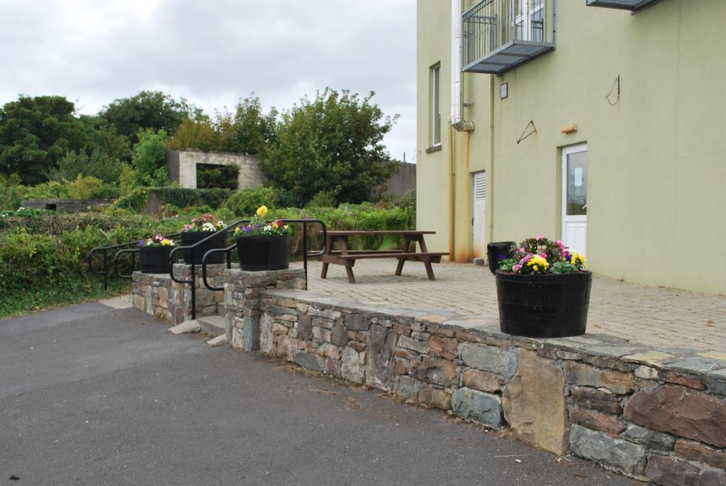 West View Accomodation Hotel Louisburgh Exterior photo